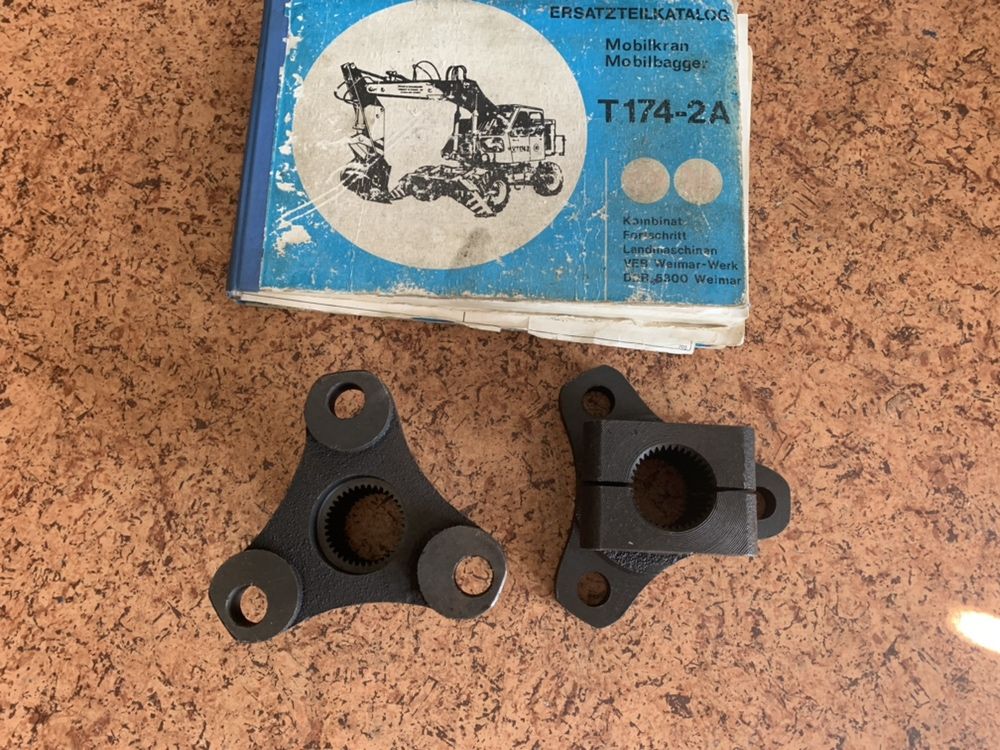 Łącznik krzyżak sprzęgło koparka ładowacz T174 T-171 Fortschritt weima