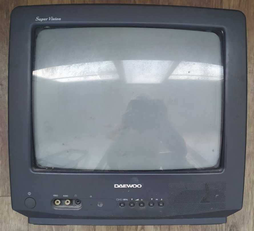 Продам ТВ Daewoo 14Q2M під ремонт чи на запчастини