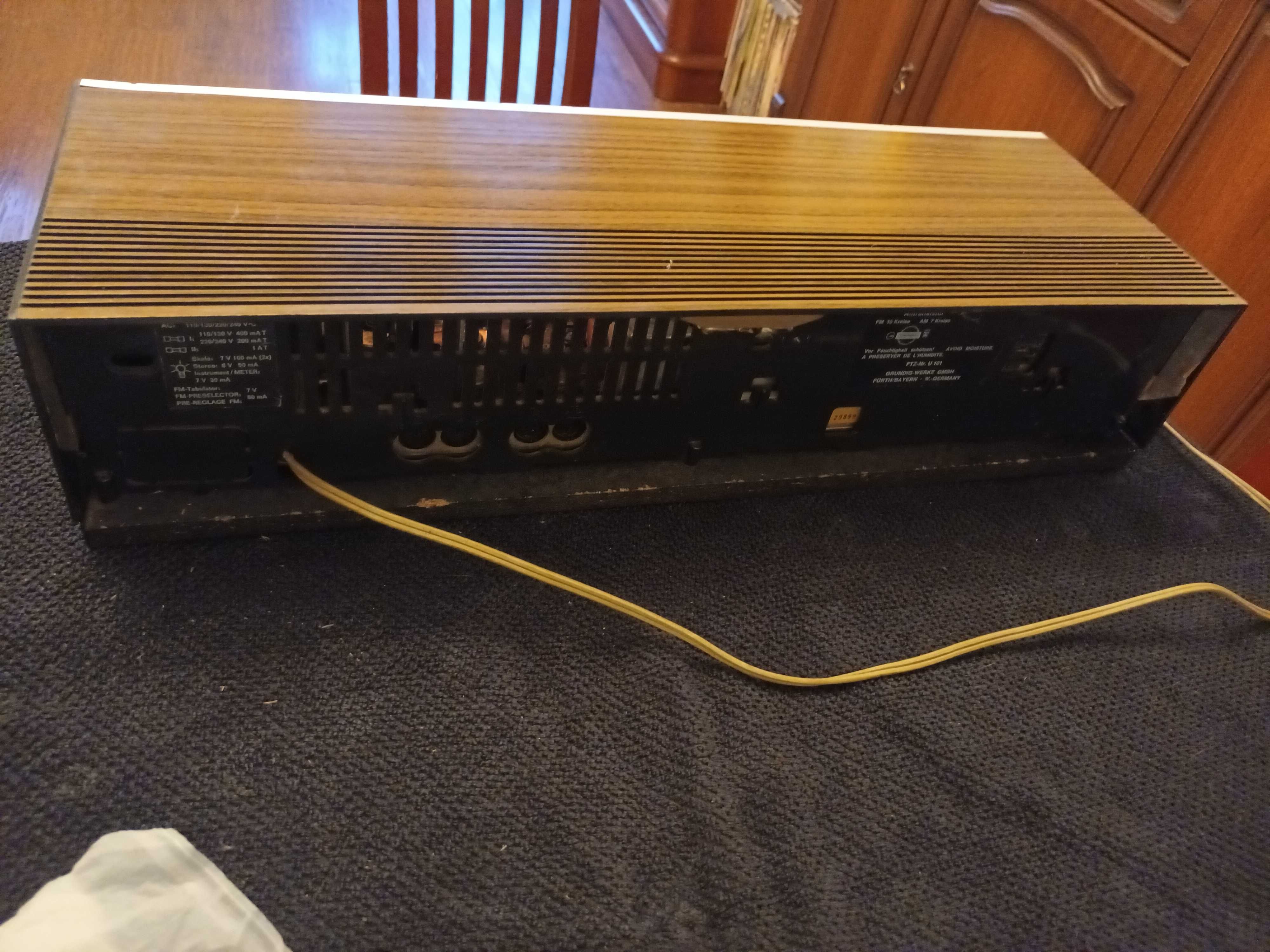 Amplituner Grundig RTV 700
