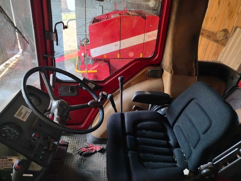 International 745 XL 72 konie