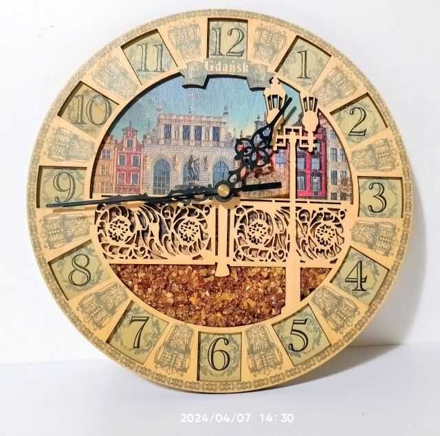 Wood-art zegar ścienny pamiątka Gdańsk drewno + bursztyn 22 cm