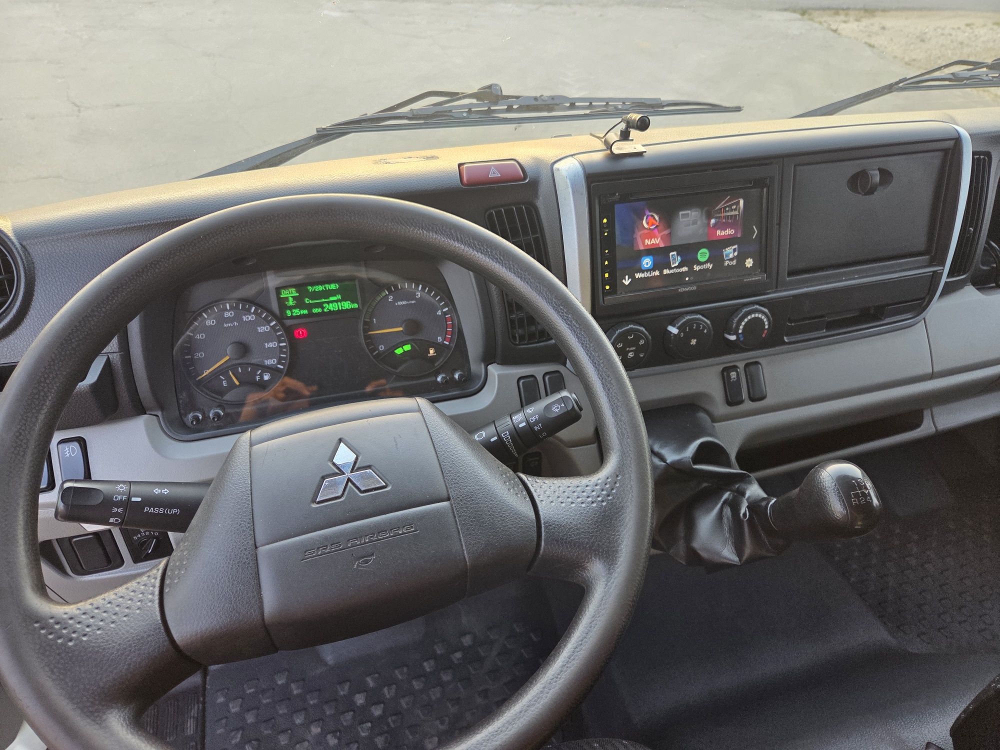 Mitsubishi Canter 3c15