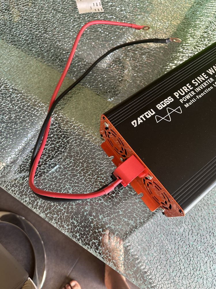 Vendo convertor usado 2 mês  convertor com 2000w de onda pura