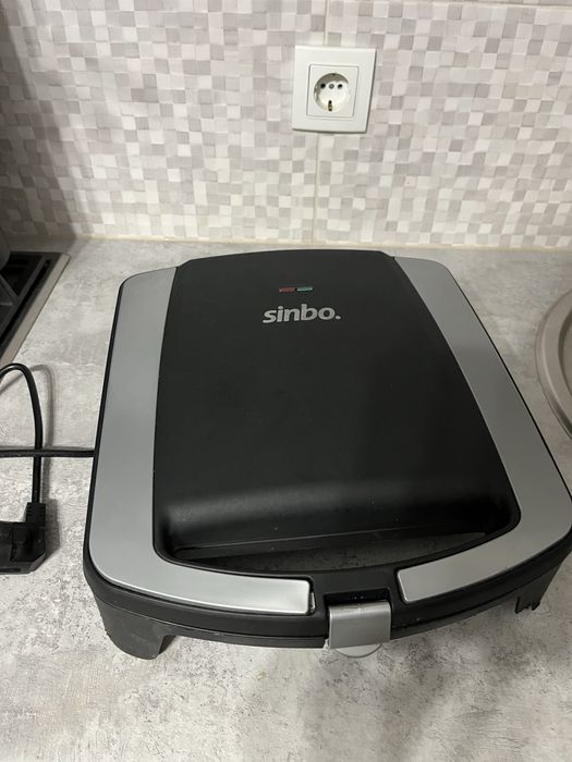 Продам гриль sinbo. б/у