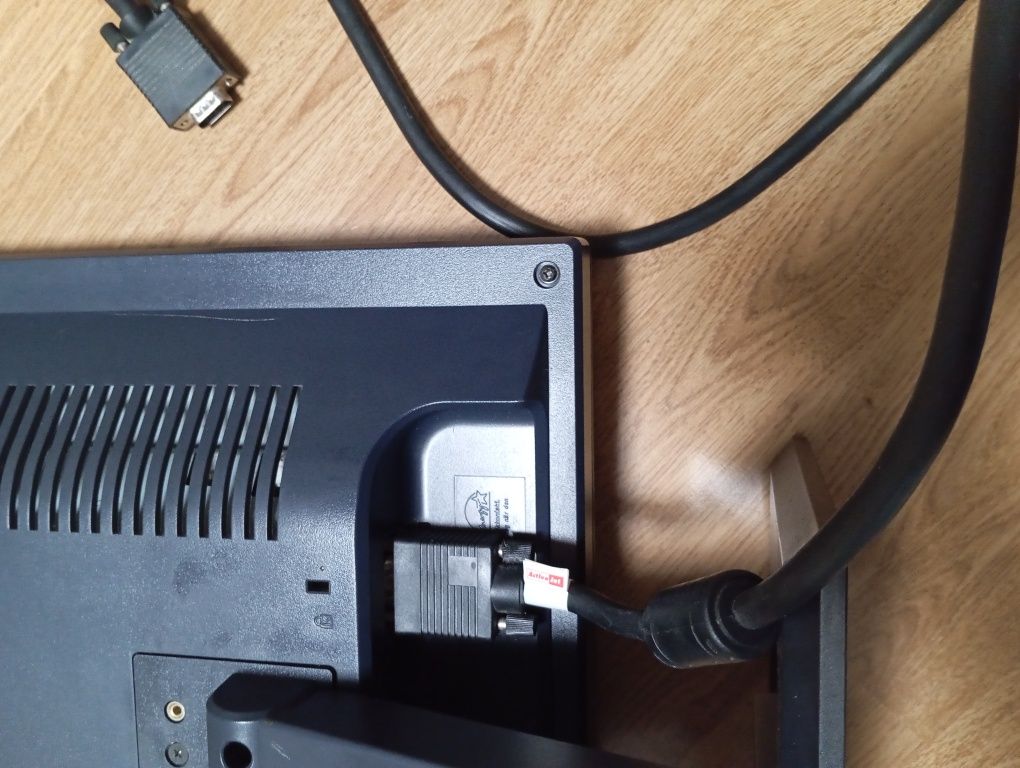 Monitor BenQ 19 cali