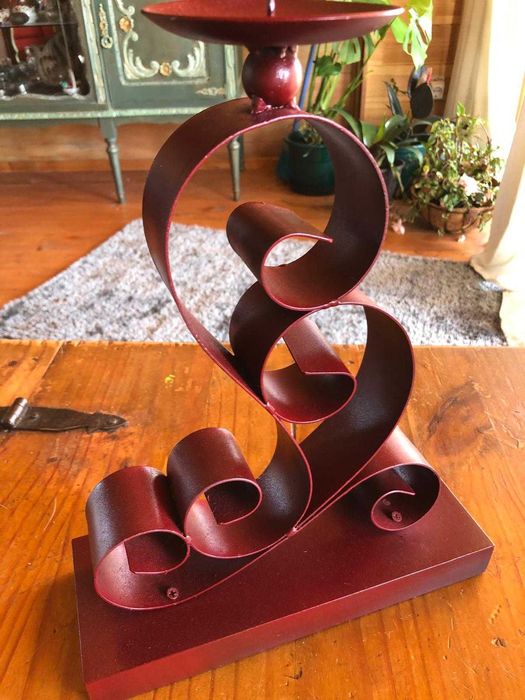 Castical em Ferro , rouge, bom estado