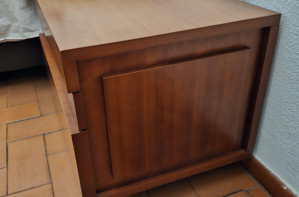 2 Mesas de cabeceira