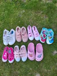 Buty dziecięce różne