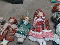 Bonecas de porcelana muito antigas