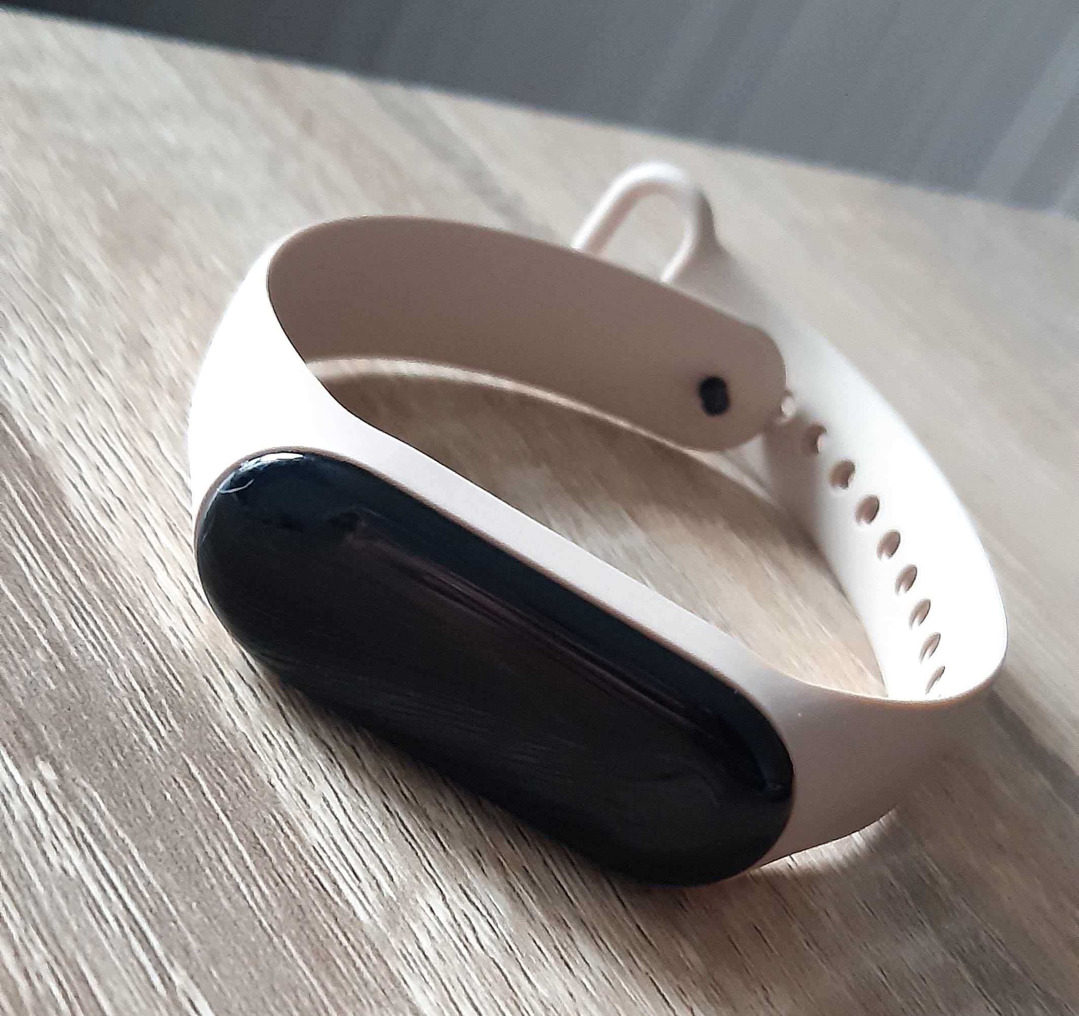 Mi Band 3 + 2 opaski i ładowarka