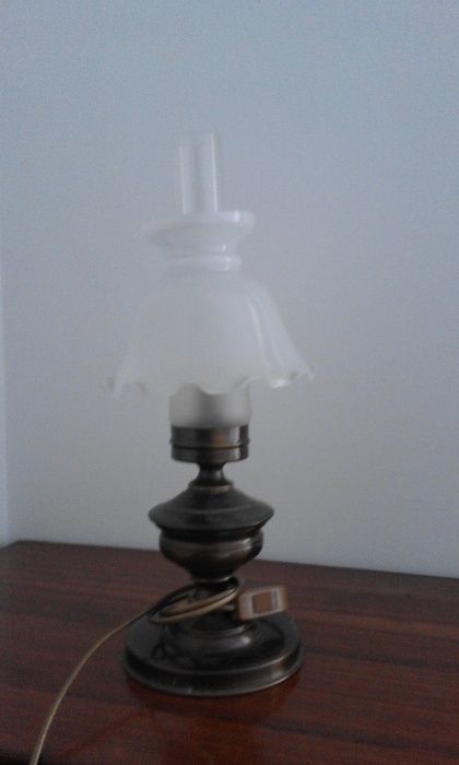 Par de Candeeiros de mesa de cabeceira anos 70 em vidro e metal