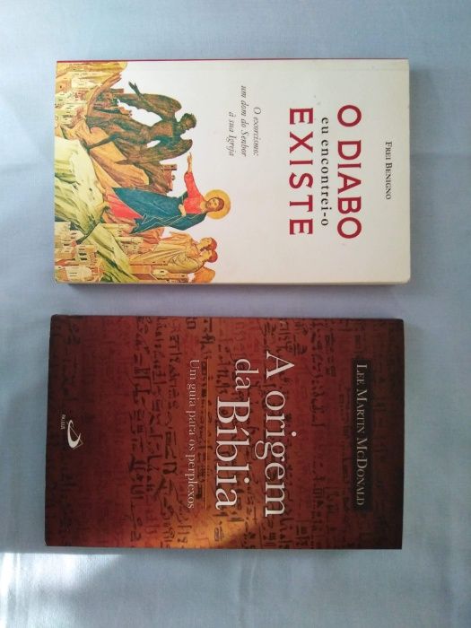 Livros religiosos Três título diferentes.