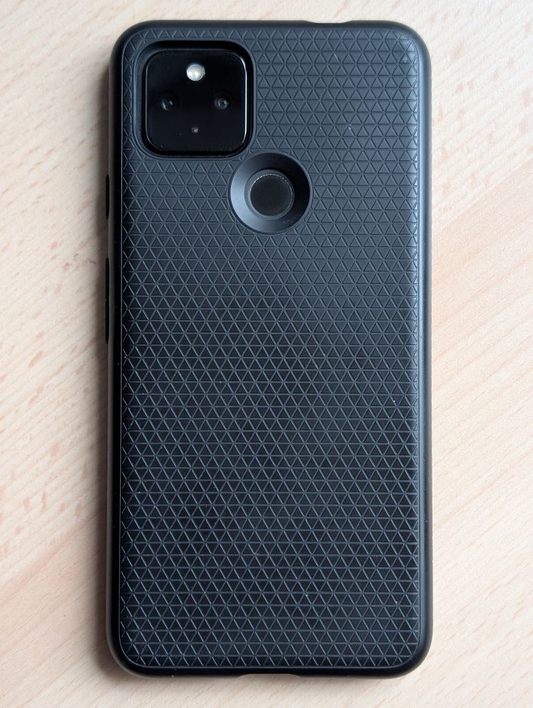 Pixel 4A 5G + Pixel Buds Pro + zestaw akcesoriów. Android 15.