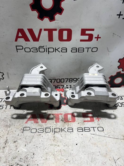 Chevrolet volt 1 подушка двигателя, двигуна ,коробки