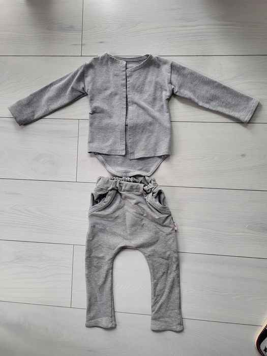 Zestaw spodnie i bluza