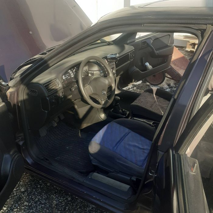 Опель вектора 2.0і