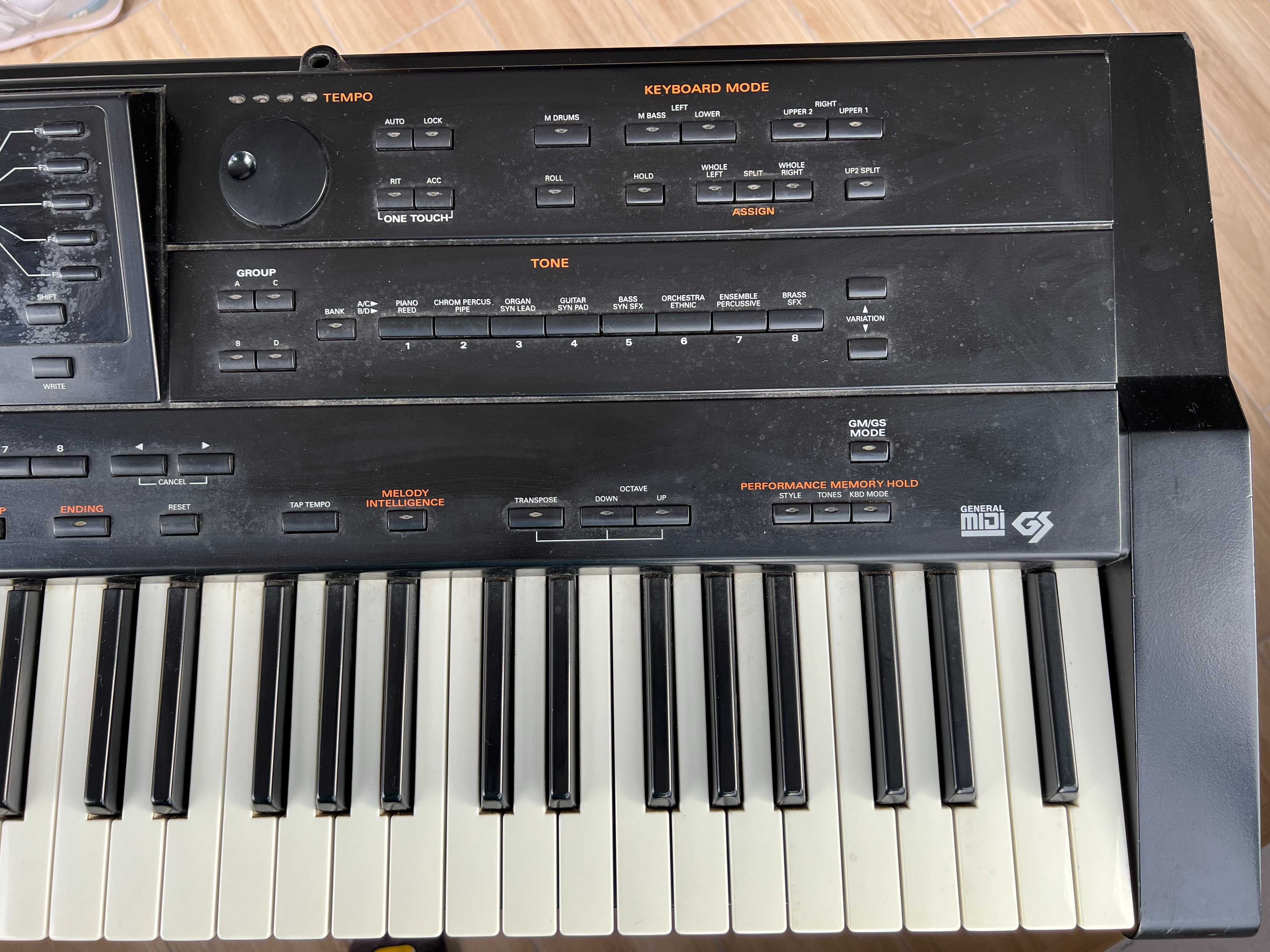 Keyboard Roland G-800