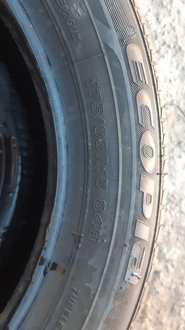 Bridgestone ecopia 175/65/15