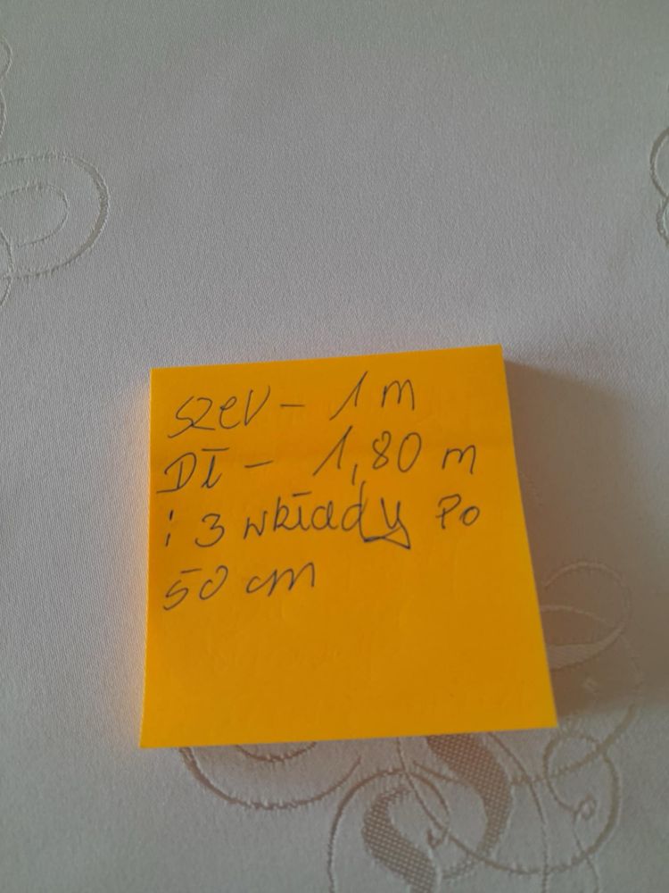 Stół drewniany i krzesła MEBLE Bydgoskie