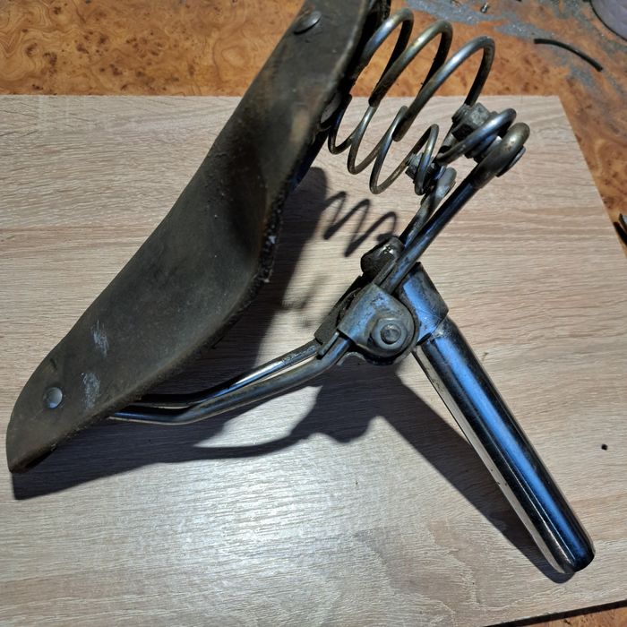 Stare siodełko rowerowe