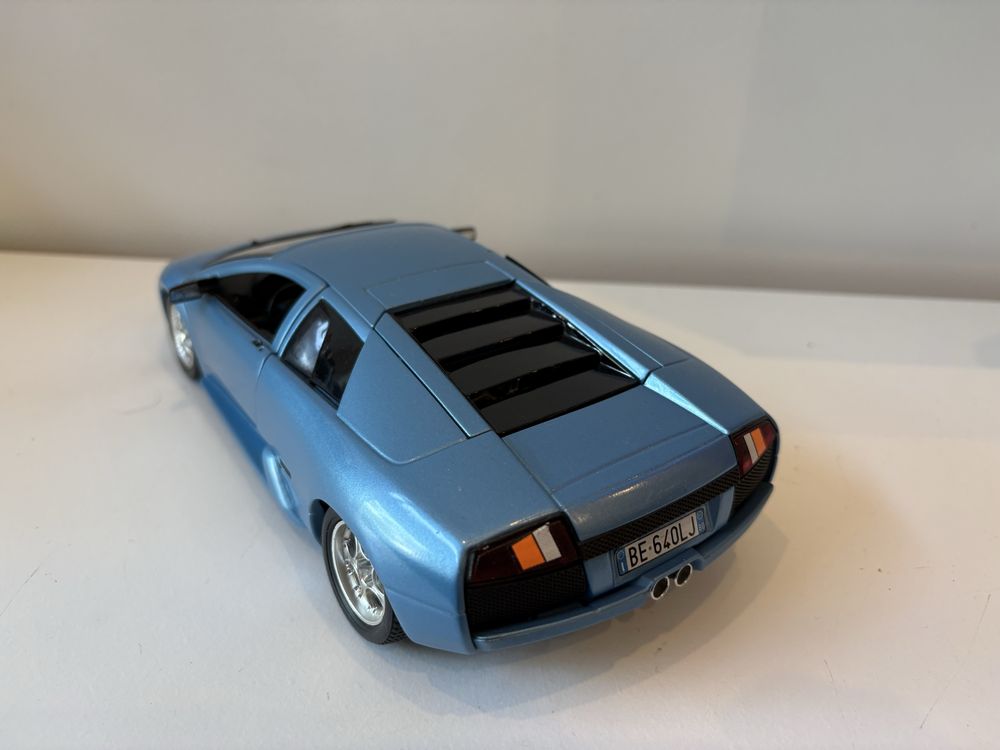 Model Lamborghini Murcielago 1:18 BBurago (maisto welly)