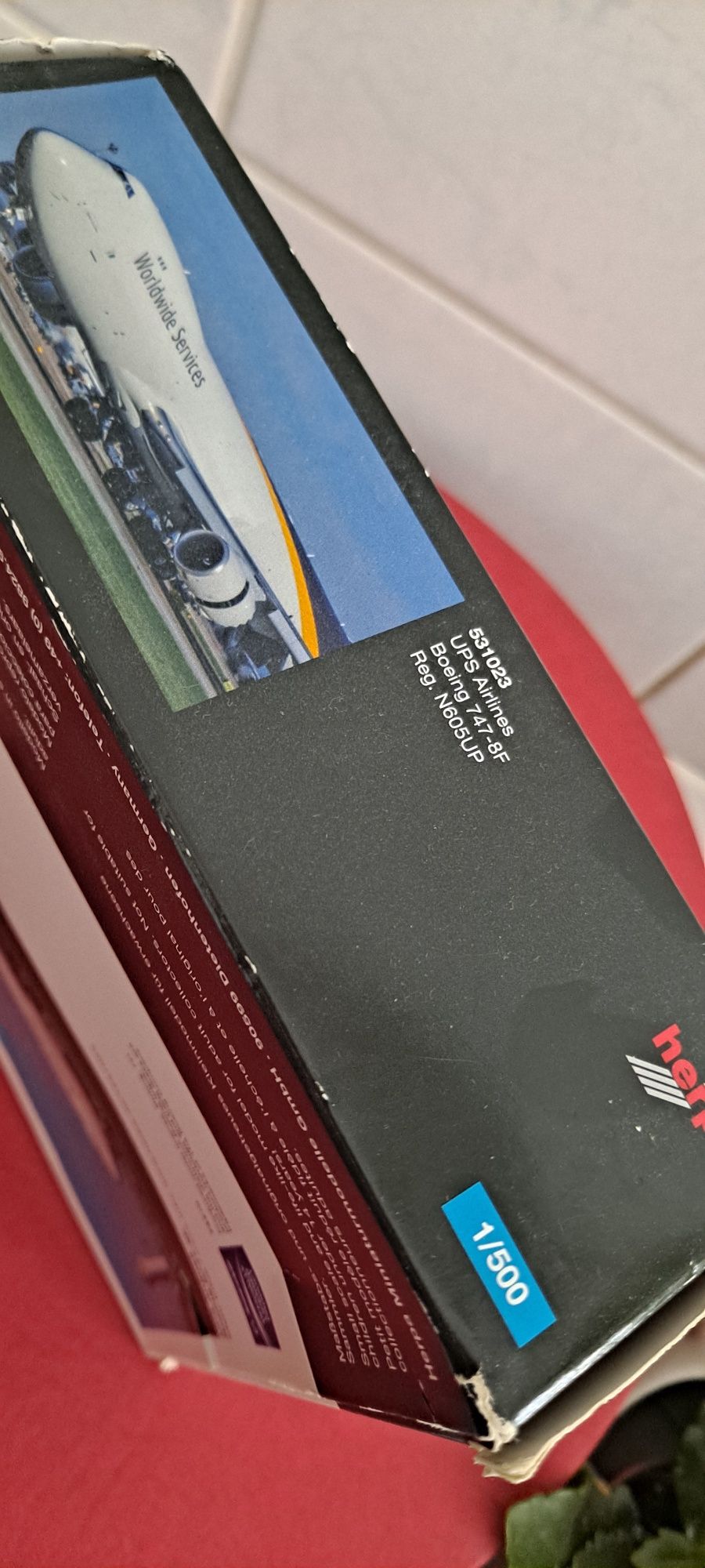 Samolot Boeing 747 - 8F ups 1:500 Herpa