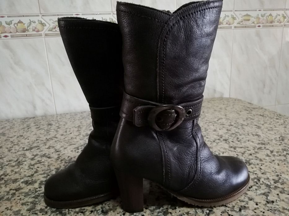 Botas n°38 castanhas