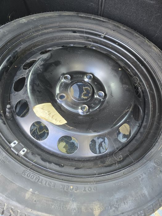 Felga stalowa Skoda z oponą Bridgestone  R16
