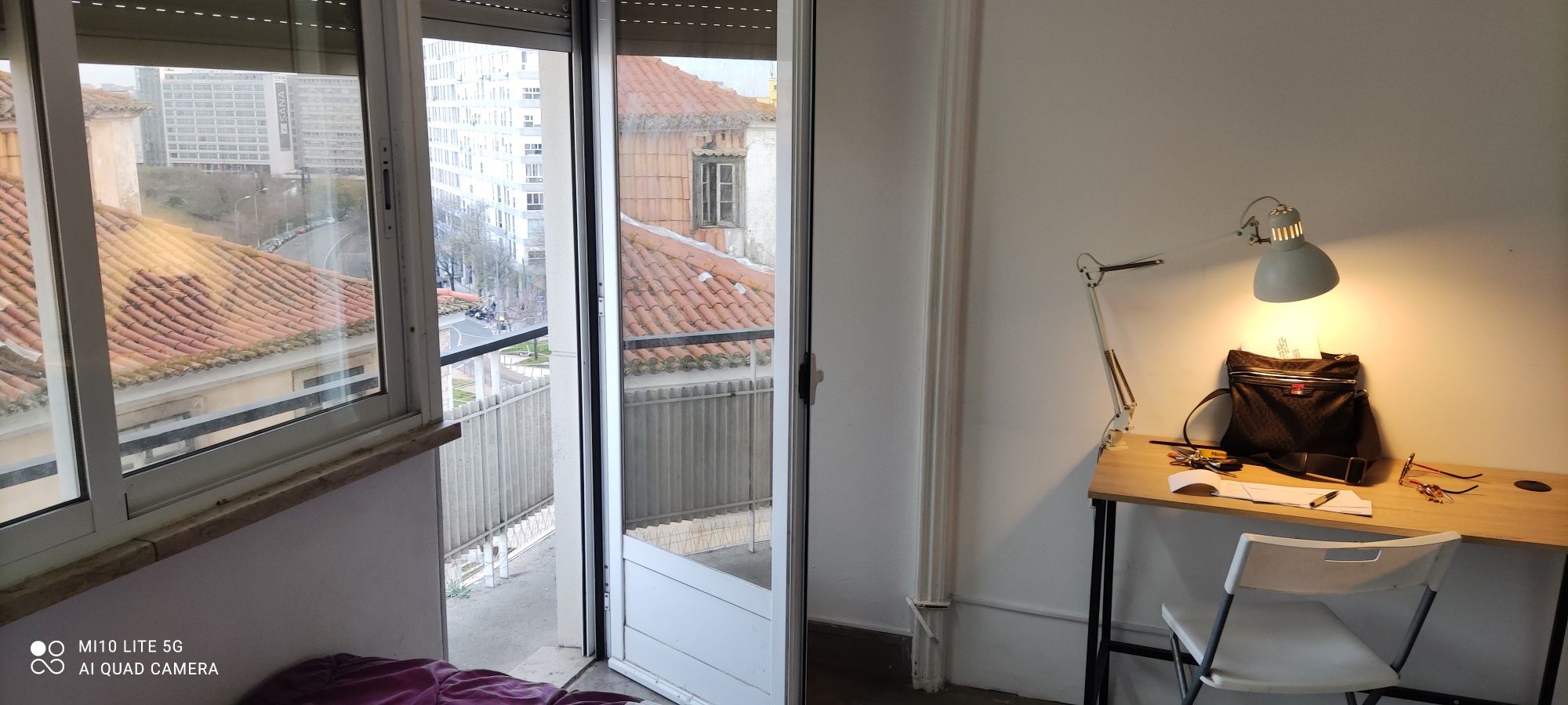 QuartoCASAL com varanda e terraço. Belém. Lisboa