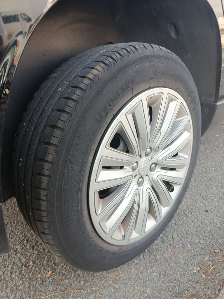 Peugeot 2008  1.2  gasolina