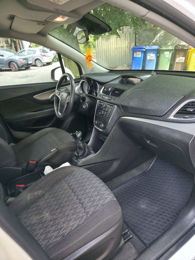 Opel mokka 2015r 1.6 biała