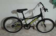 Bicicleta média semi nova