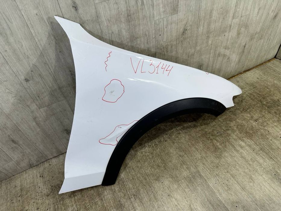 Крыло перднее правое Volvo V60 CC ( 2018 - 2024 г. ) 31651318