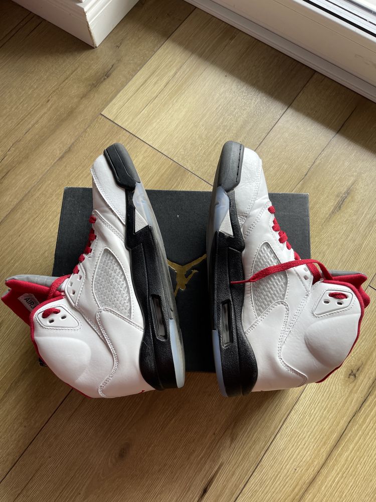 Buty Jordan Retro 5 Fire Red 43 27.5 cm