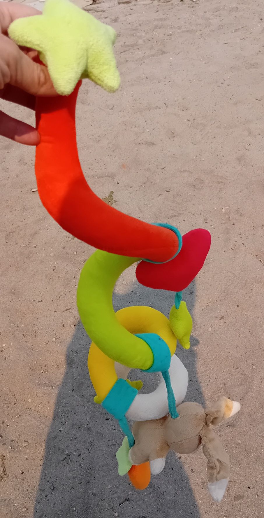 Brinquedo para pendurar no ovo/ carrinho de bebé