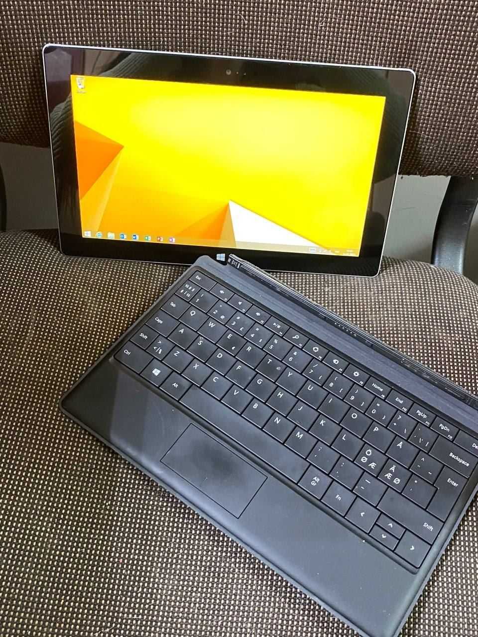 Планшет Microsoft Surface RT 32GB