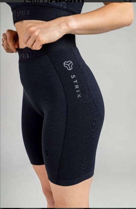Женские функциональные шорты Infinity - STRIX