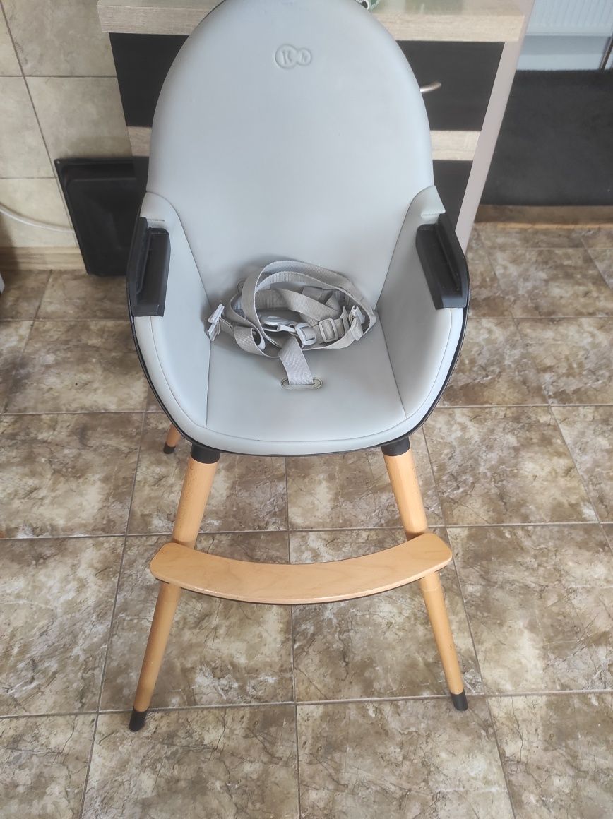 Kinderkraft FINI 2w1 – krzesełko do karmienia - Czarny