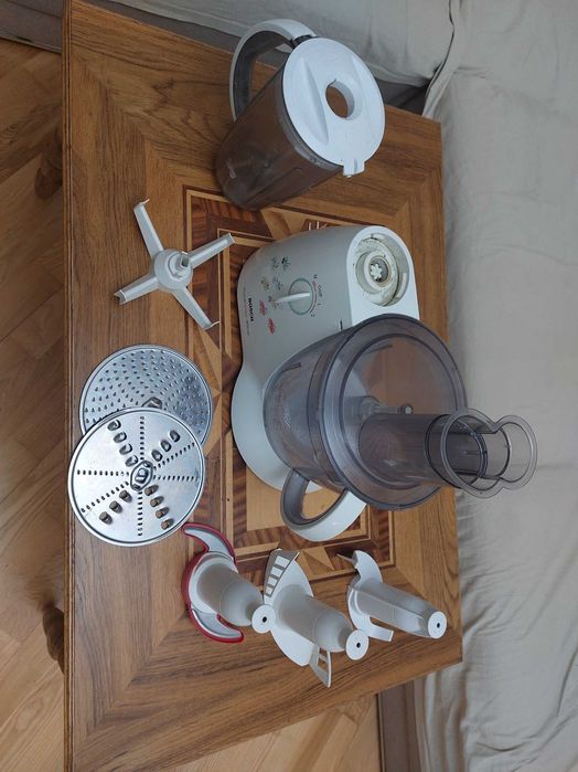 Кухонний комбайн Bosсh, з усіма насадками. Лише самовивіз.