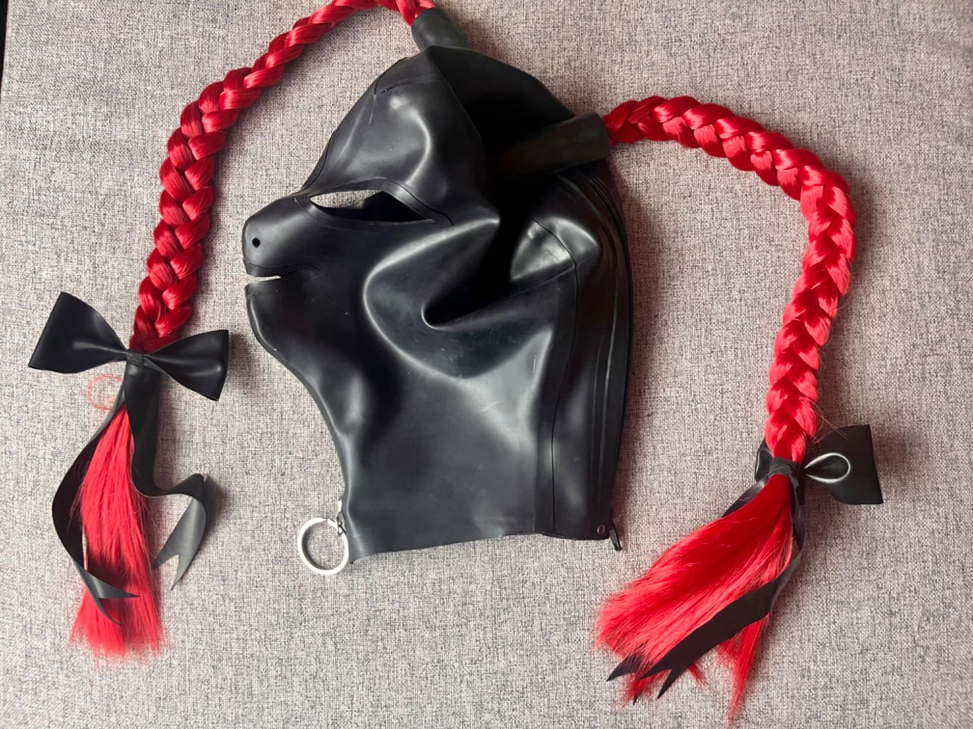 871/ Teatr Sesja Foto Maska unisex L latex lateks 0,4 kuce czerwone