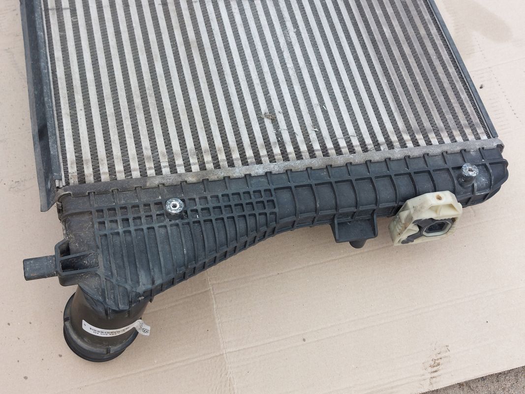 Chłodnica Intercooler 2.0 Tdi Cff Cfh Ceg 3can Vw B7 Seat Skoda