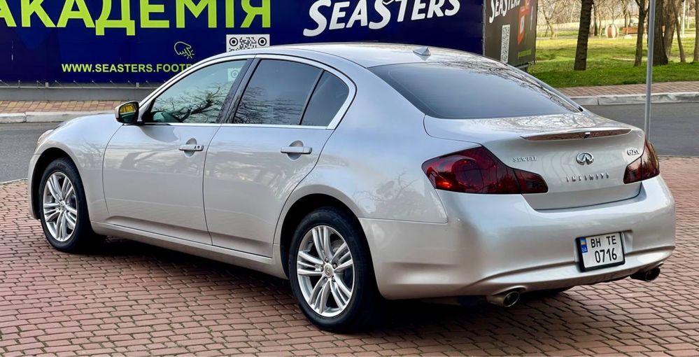 Infinity G25 2011 2.5 Бензин 4WD