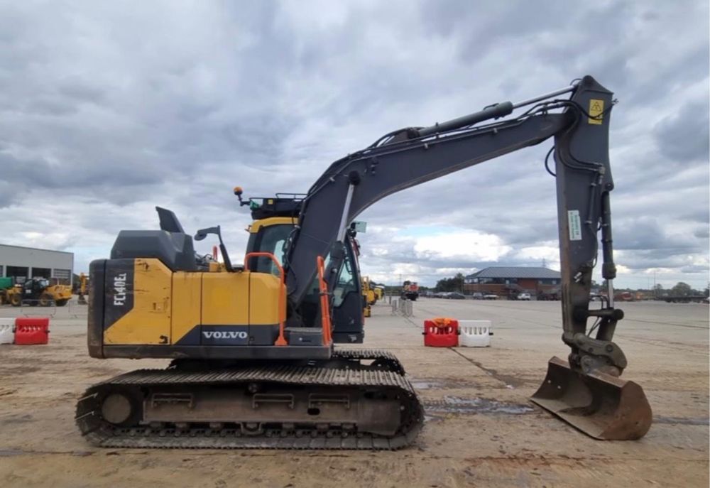 Koparka gąsienicowa Volvo EC 140 EL
