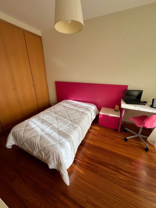 Cama solteiro com colchão
