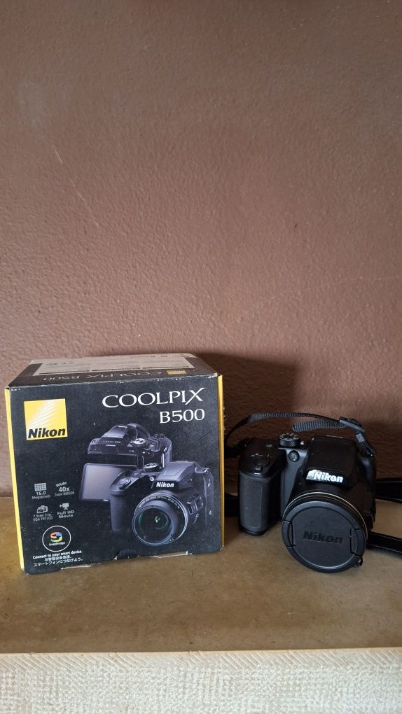 Câmara fotográfica Nikon B500