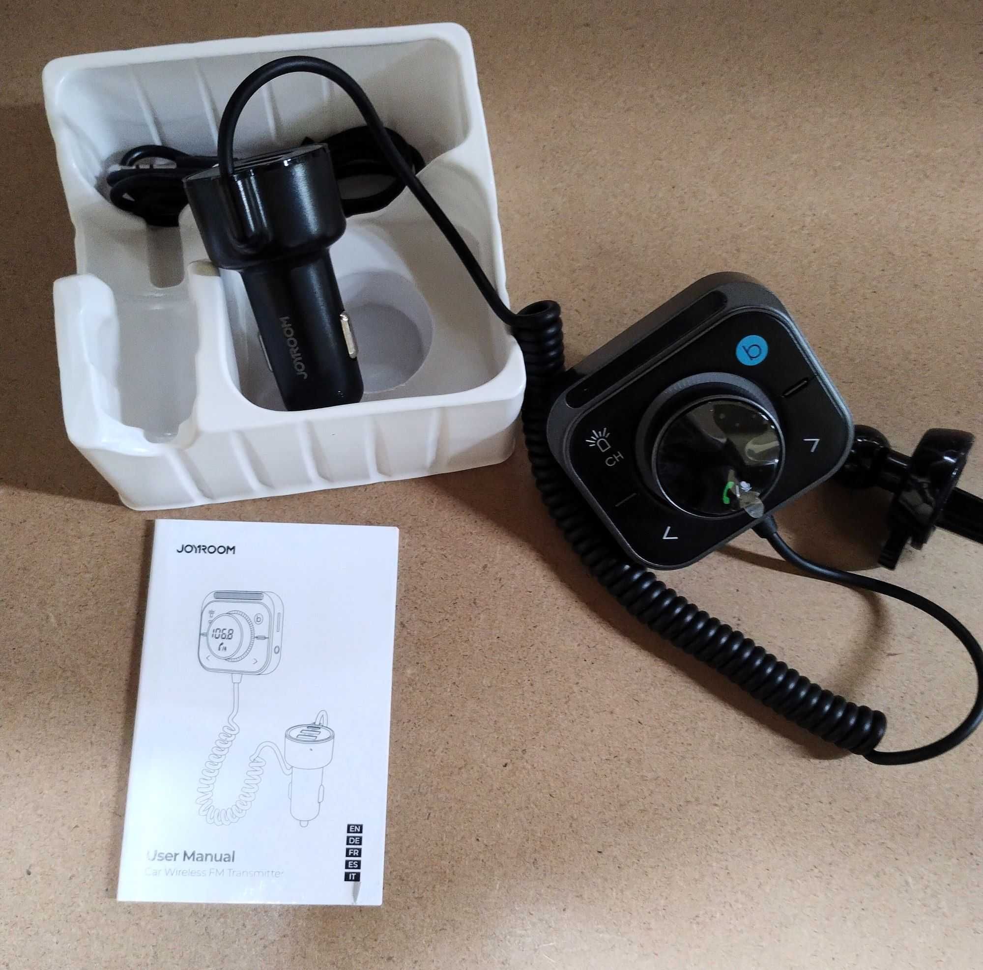 JOYROOM transmiter samochodowy Bluetooth 5.3 FM, Głęboki bas 30W PD