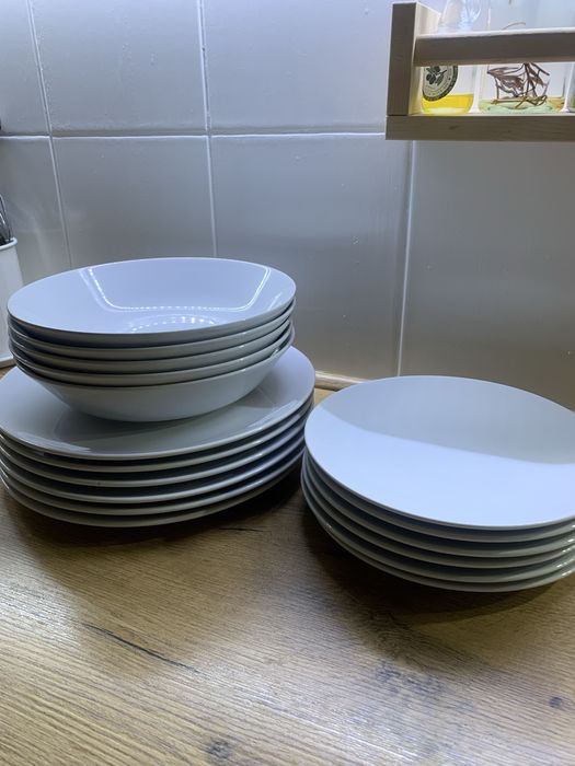 Talerze szklanki miski ikea