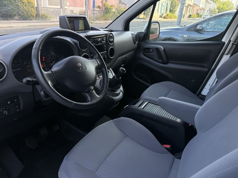 Peugeot Partner - 2013 c/ GPS - Full Extras (tipo Citroen Berlingo)