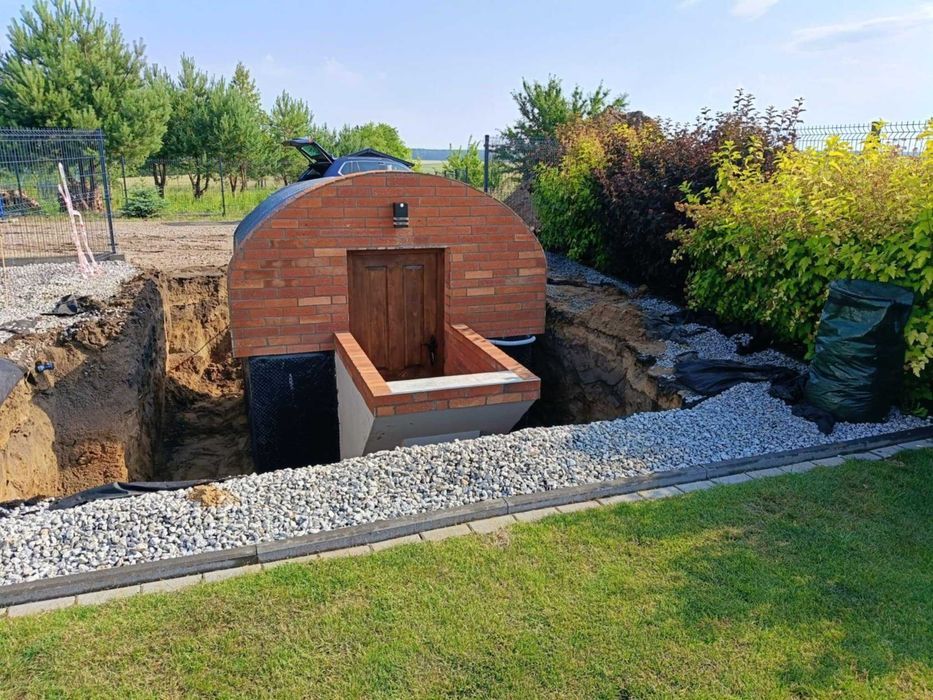 schron , piwniczka betonowa , ziemianka , piwnica , sauna , schron
