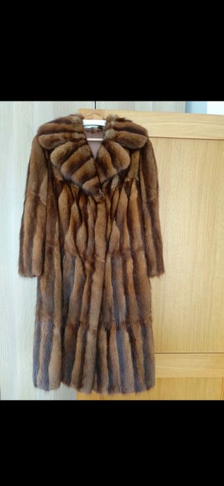 Sprzedam futro z i czapkę z piżmaków